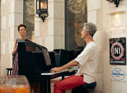 A look back at a wonderful musical evening at the Berru's Bar – warm atmosphere, lively rhythms, and great vibes all around!